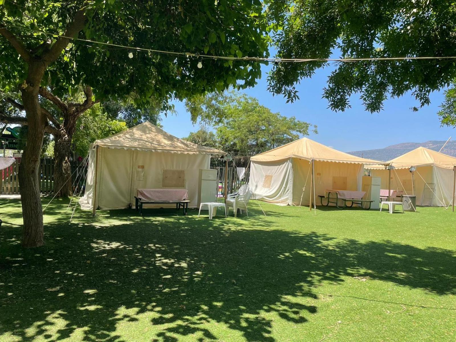 בלום ווילג' - קייקי כפר בלום Hotell Exteriör bild