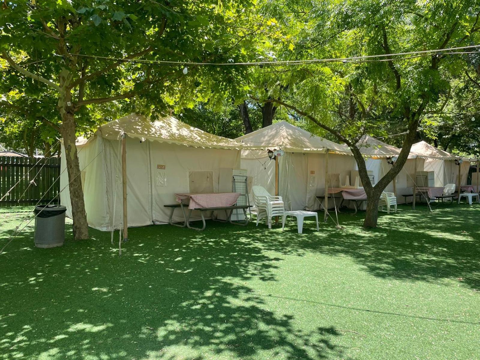 בלום ווילג' - קייקי כפר בלום Hotell Exteriör bild